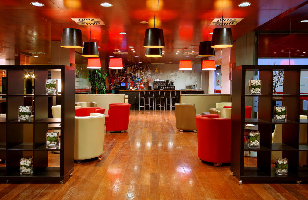 لاس روزاس دي مدريد Hotelsefutbol المظهر الخارجي الصورة